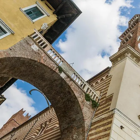 Domus La Costa Apartment Verona