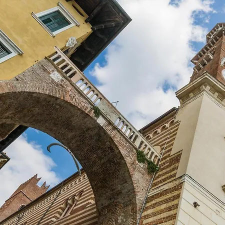 Domus La Costa Appartement Verona