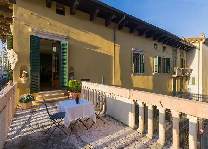 Domus La Costa Lägenhet Verona